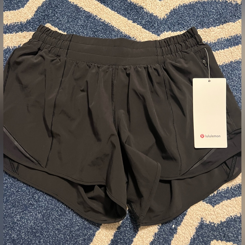 Lululemon Hotty hot shorts